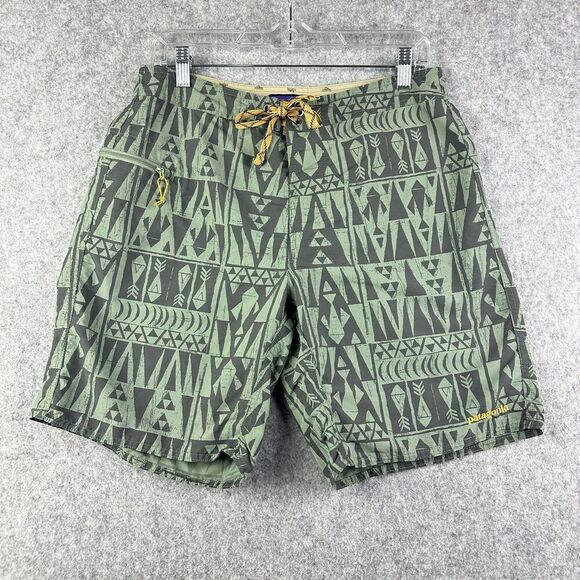 Patagonia Wayfarer Board Shorts Mens 32 Atzec Geometric Swim Trunks Beach Surf - Picture 1 of 14